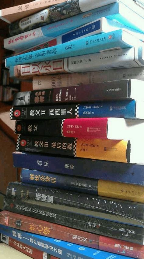 整理閑置日用品，傳遞愛心在義賣