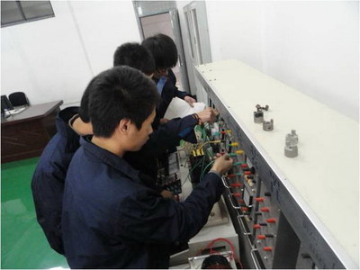 電工技能實訓室 電氣設備修理的實戰與探索